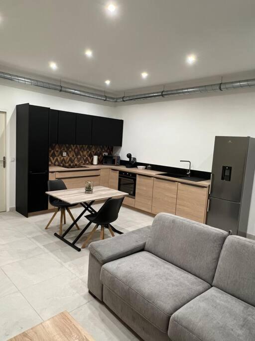 Belle Avec Parking Gratuit Apartment